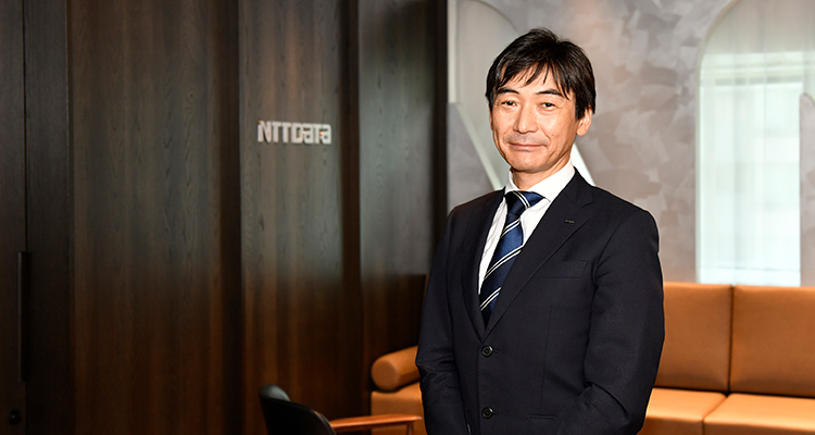 第一公共事業本部 事業本部長 上田 健
