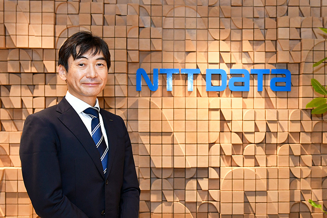 第一公共事業本部 事業本部長 上田 健